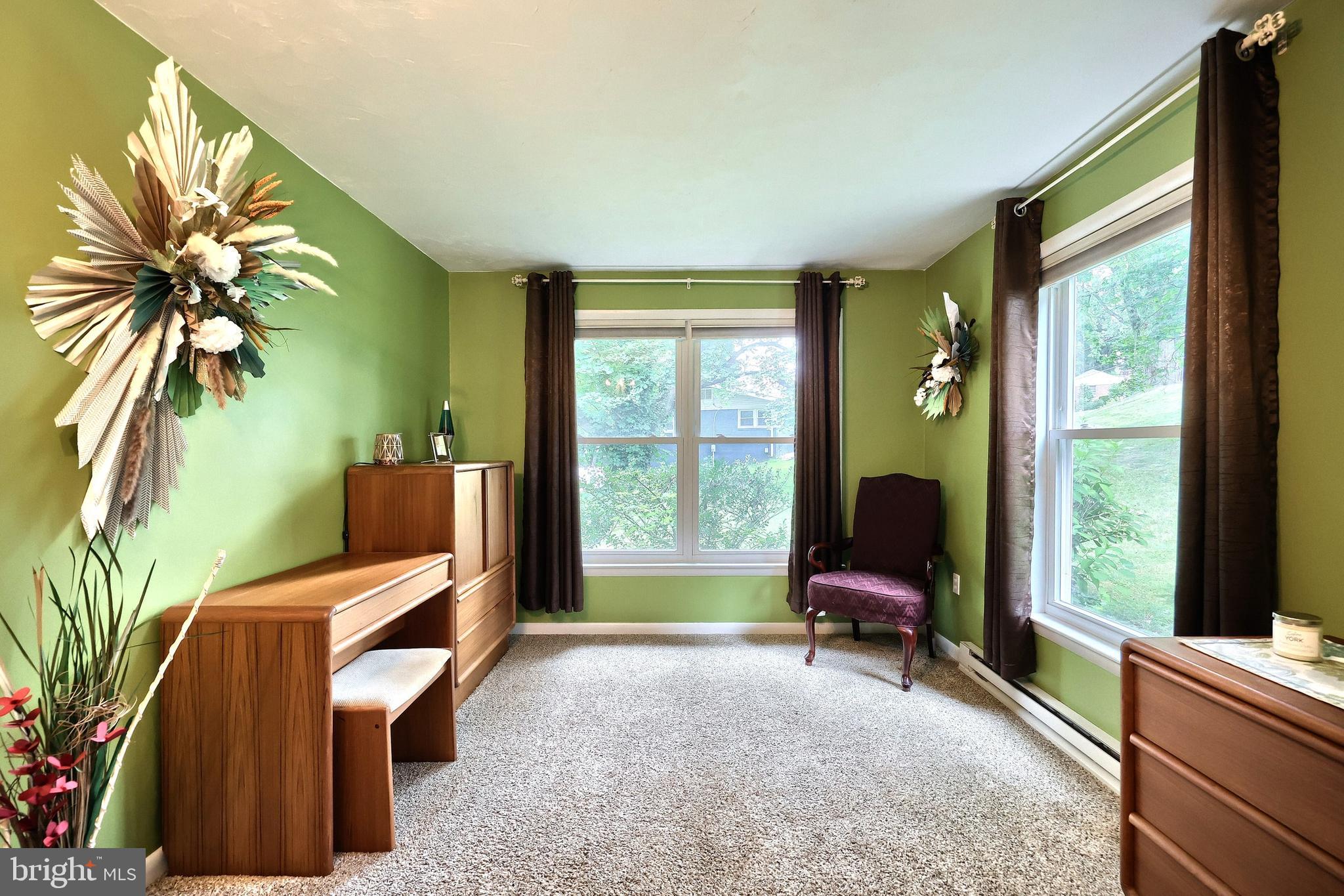 1506 Crestlyn Road York, PA 17403 - Photo 18 of 62 Primary Suite