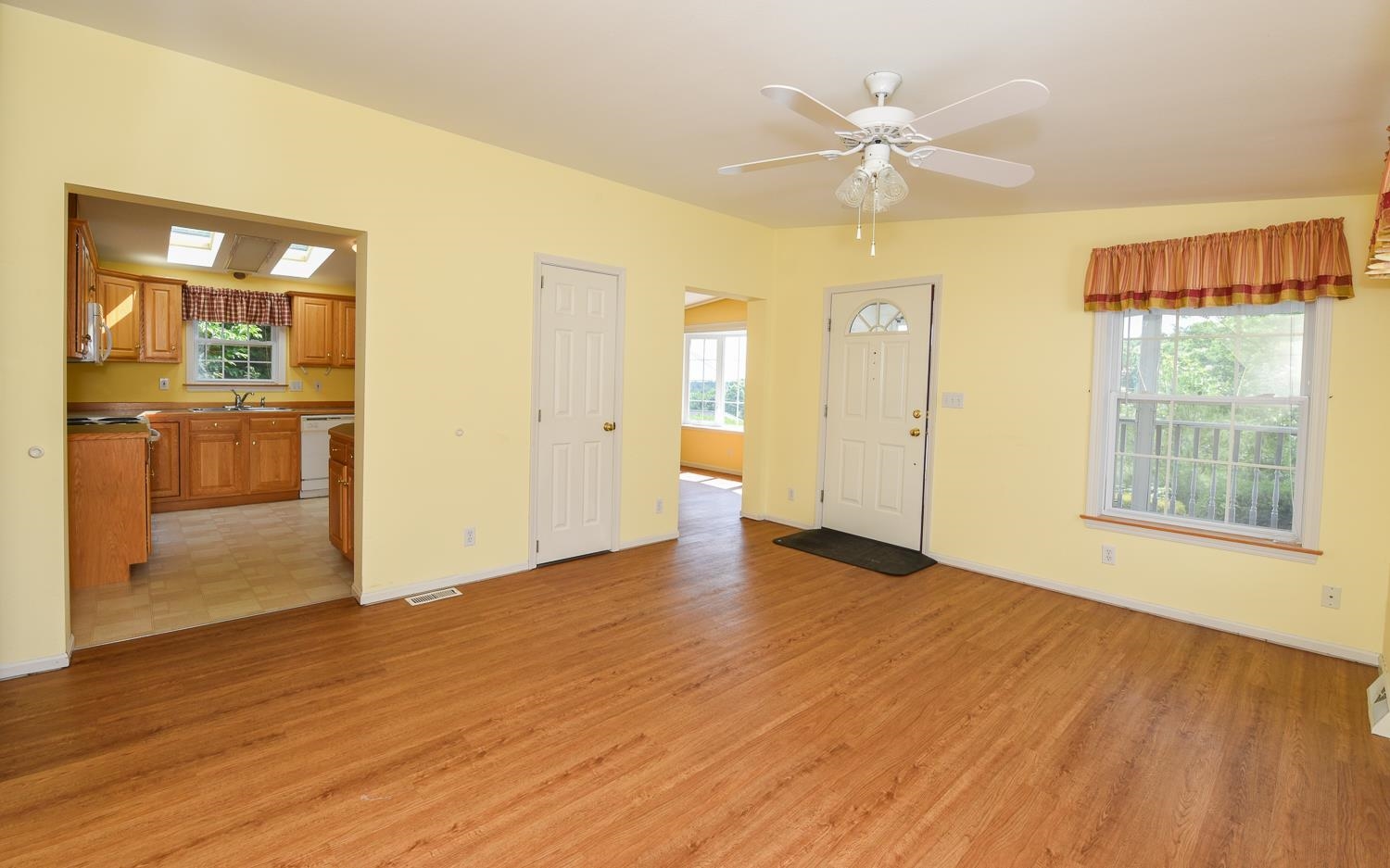 19 Charleston Rdg Road Hampstead, NH 03841 - Photo 6 of 36