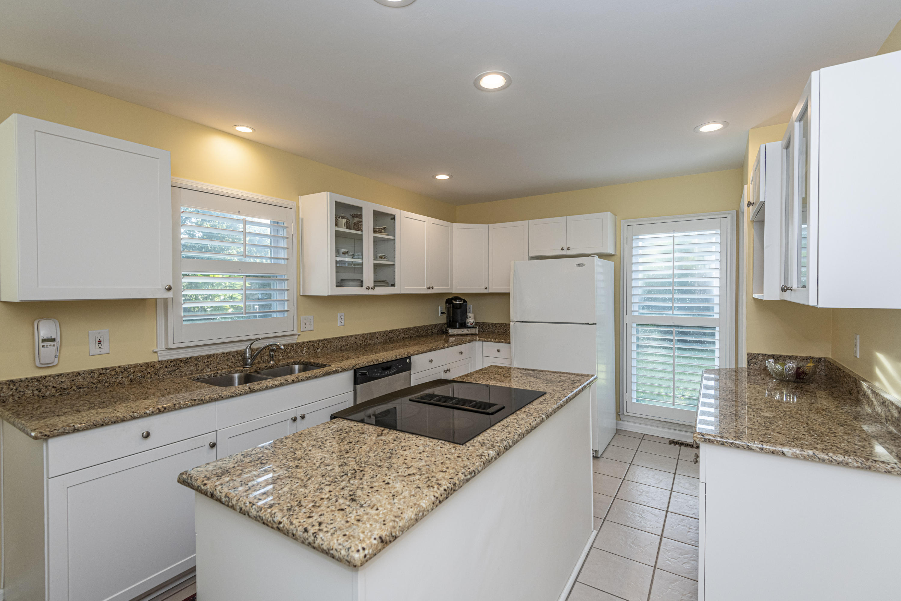 894 Cotton House Road Charleston, SC 29412 - Photo 12 of 32 COne020