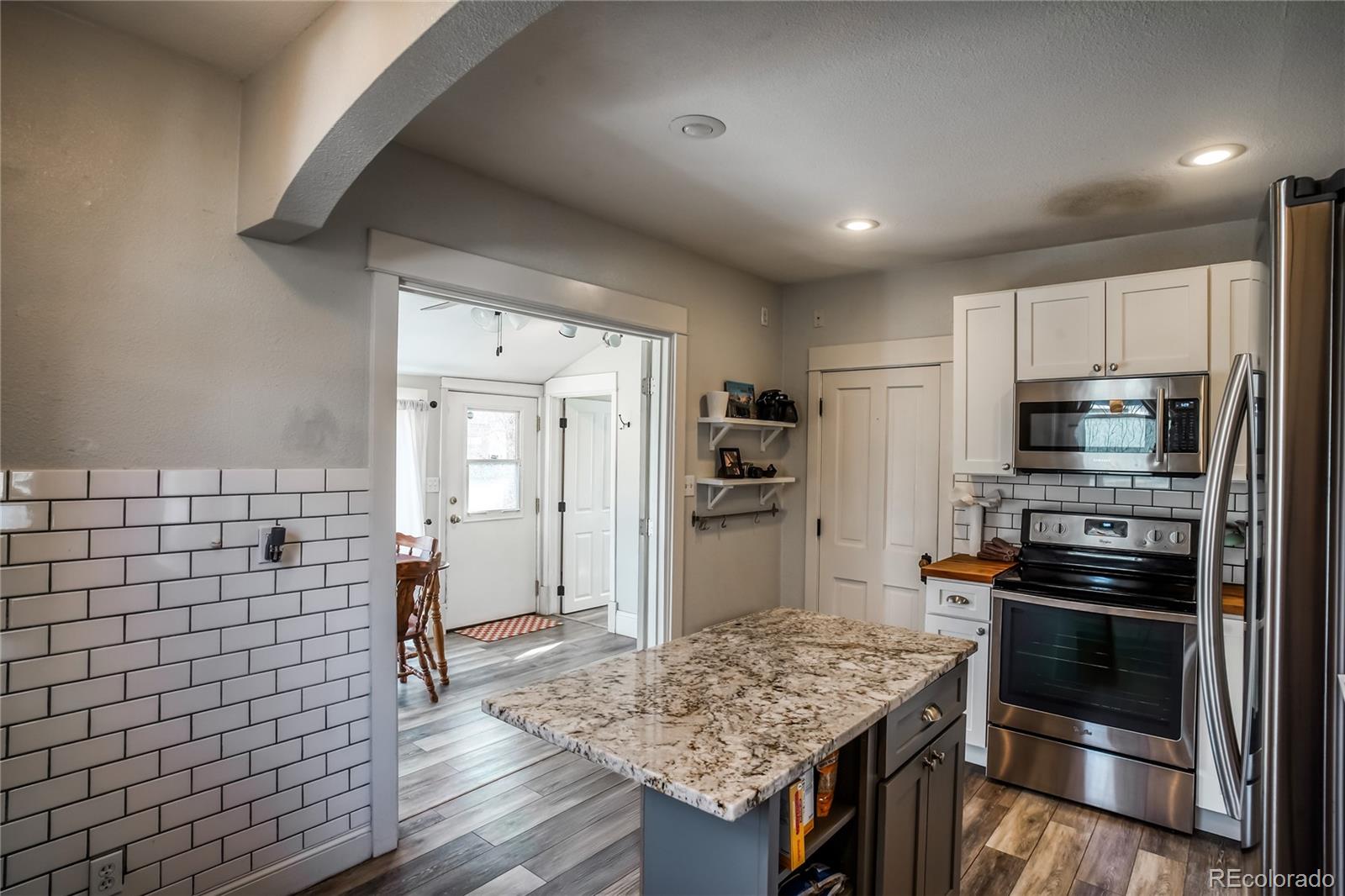 1025 East Boulder Street Colorado Springs, CO 80903 - Photo 4 of 28