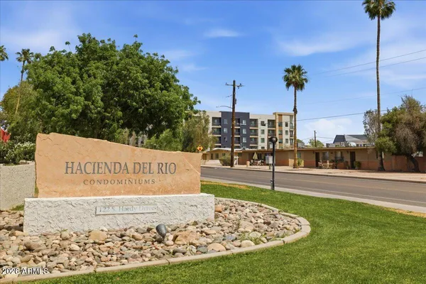$339,000 | 122 South Hardy Drive, Unit 2, Tempe, AZ 85281