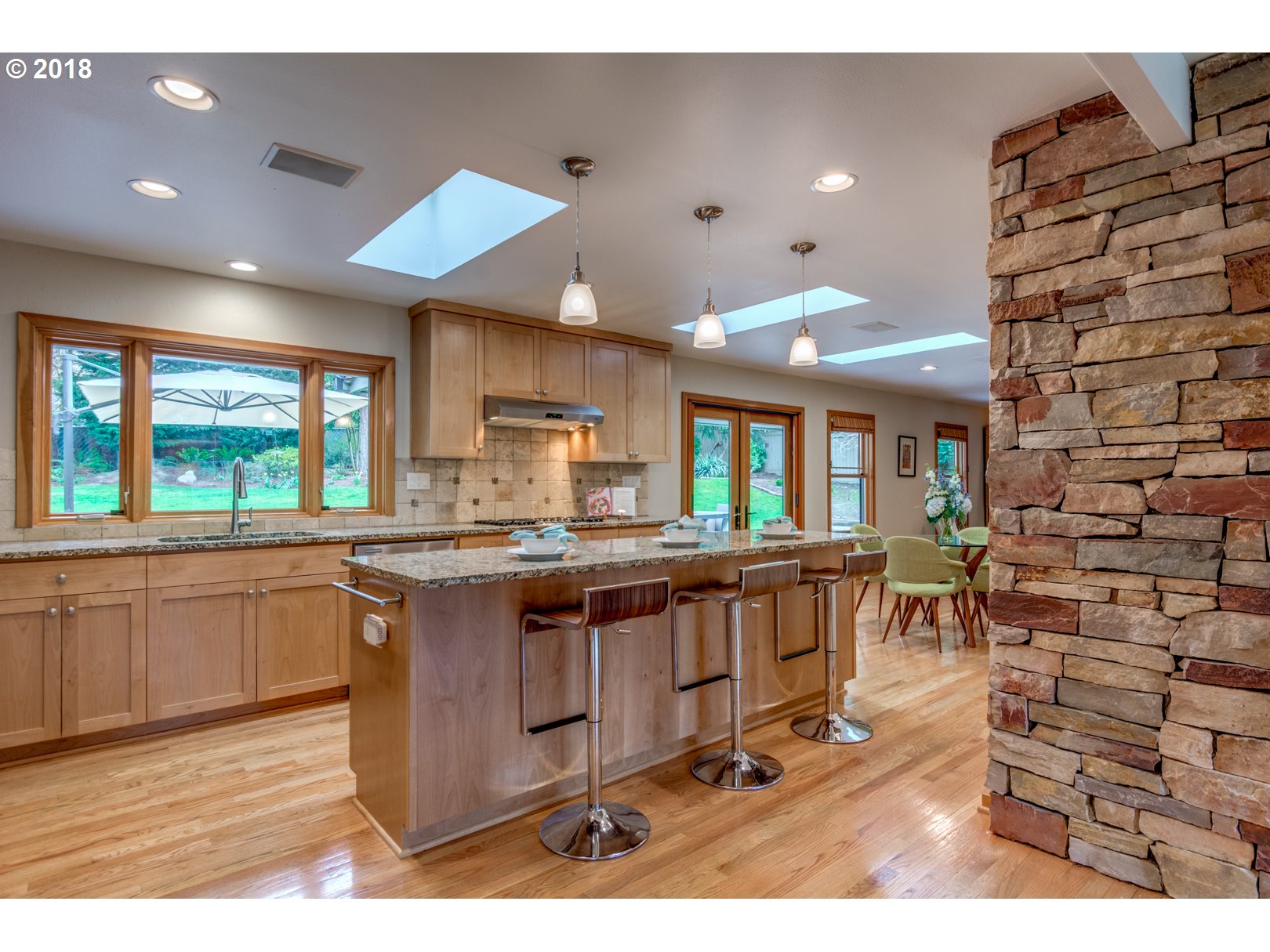 10245 Southwest Arborcrest Way Portland, OR 97225 - Photo 11 of 31 Gallery Image 11