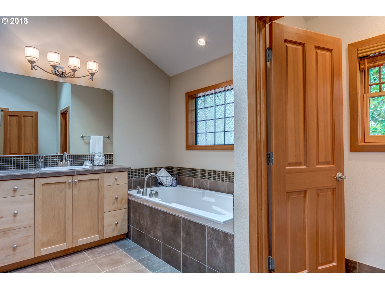 10245 Southwest Arborcrest Way Portland, OR 97225 - Photo 19 of 31 Gallery Image 19