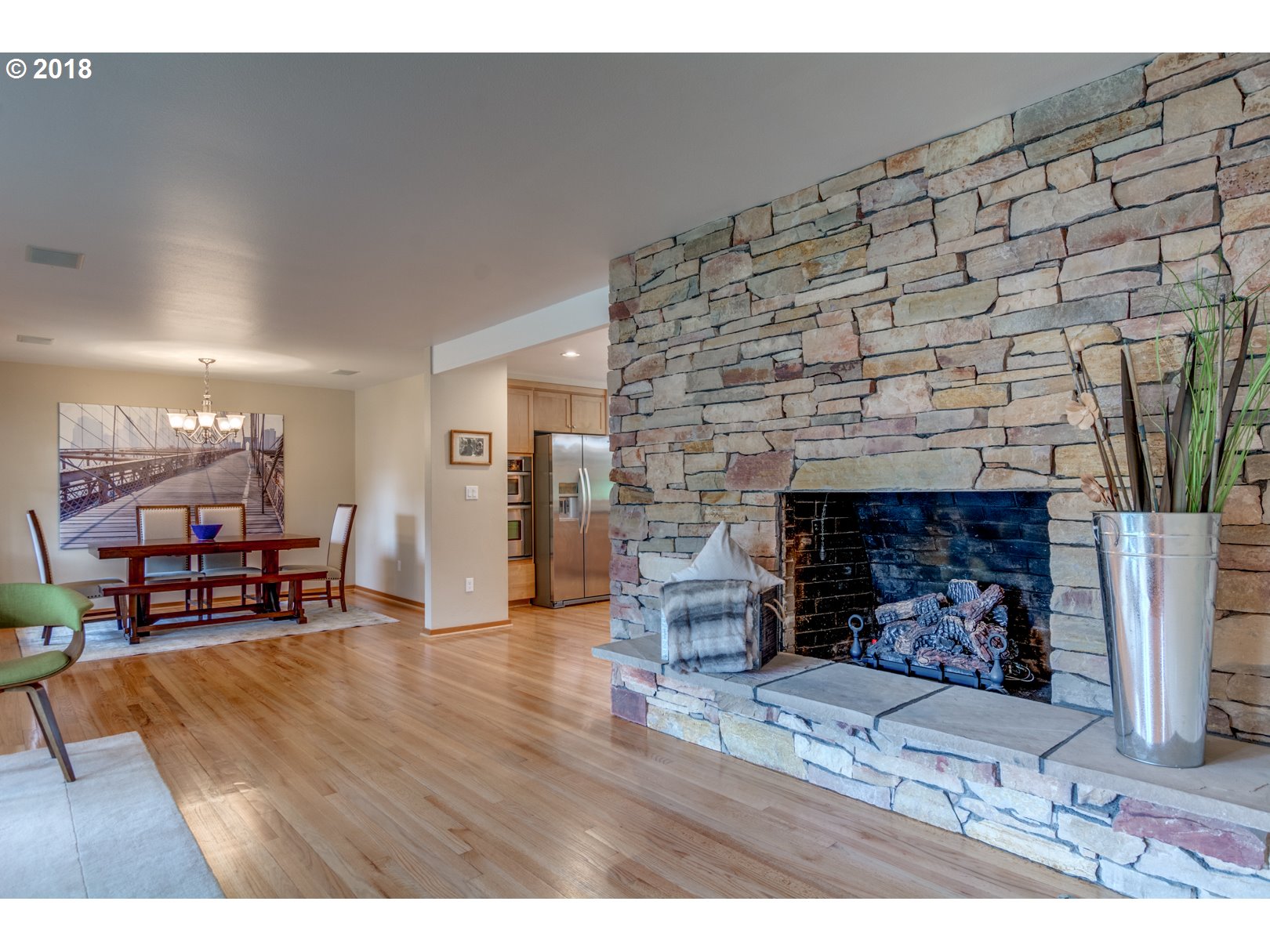 10245 Southwest Arborcrest Way Portland, OR 97225 - Photo 9 of 31 Gallery Image 9