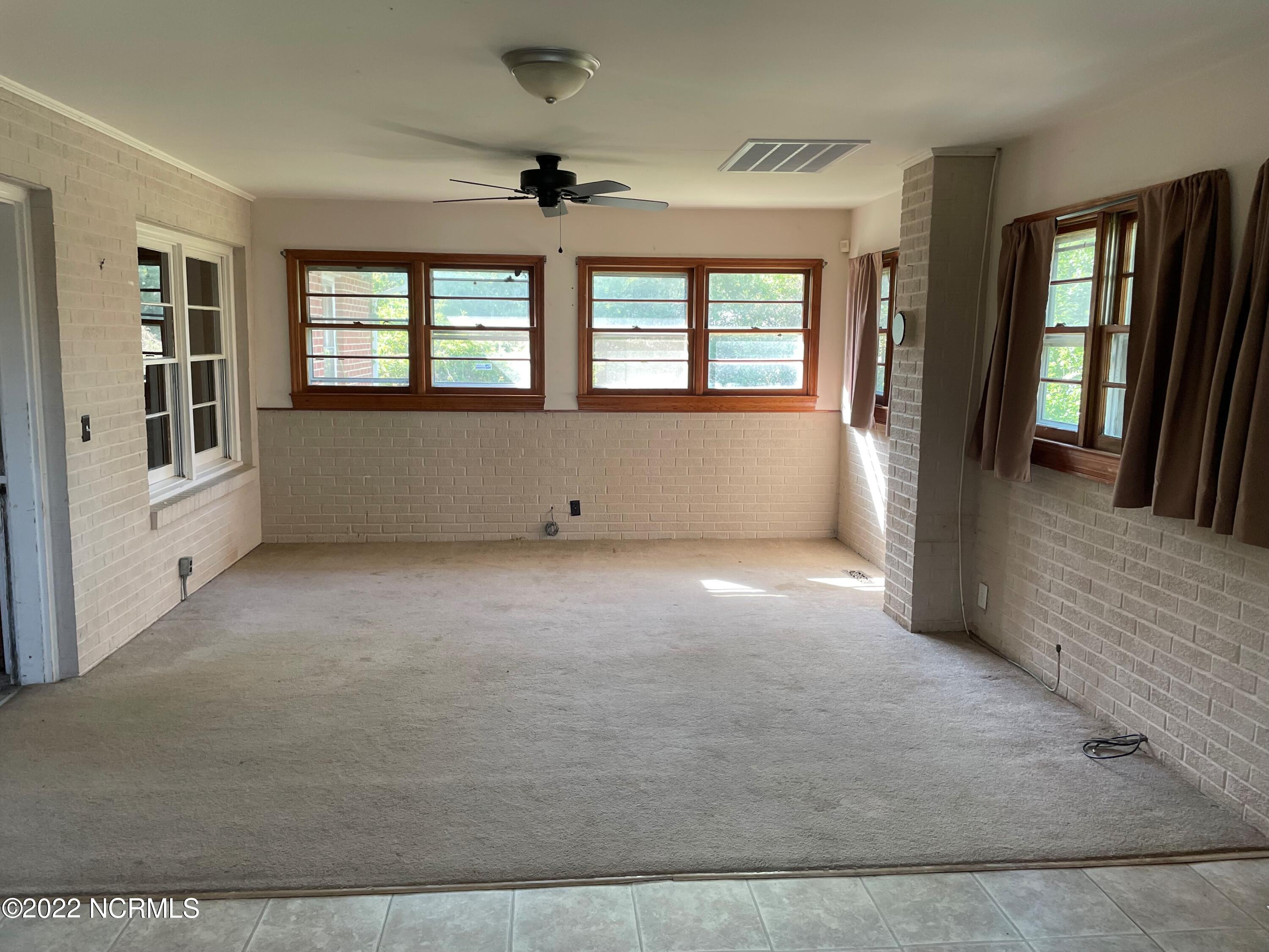495 Antioch Road New Bern, NC 28560 - Photo 5 of 11 sun porch