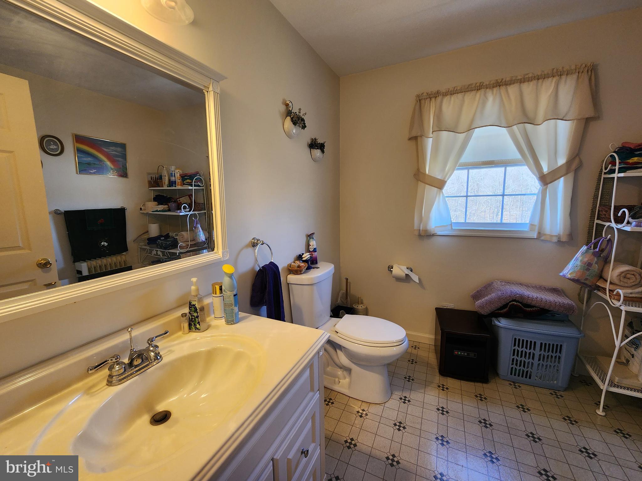 5290 Winchester Grade Road Berkeley Springs, WV 25411 - Photo 24 of 66 2nd Floor Bathroom