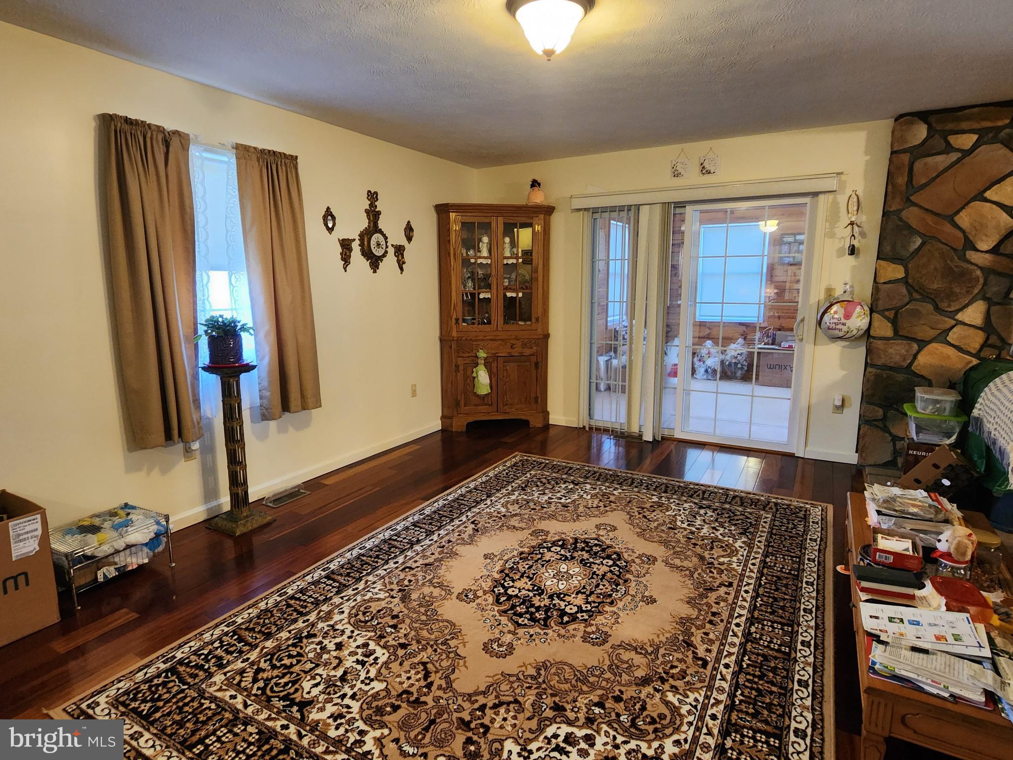 5290 Winchester Grade Road Berkeley Springs, WV 25411 - Photo 7 of 66 Dining area