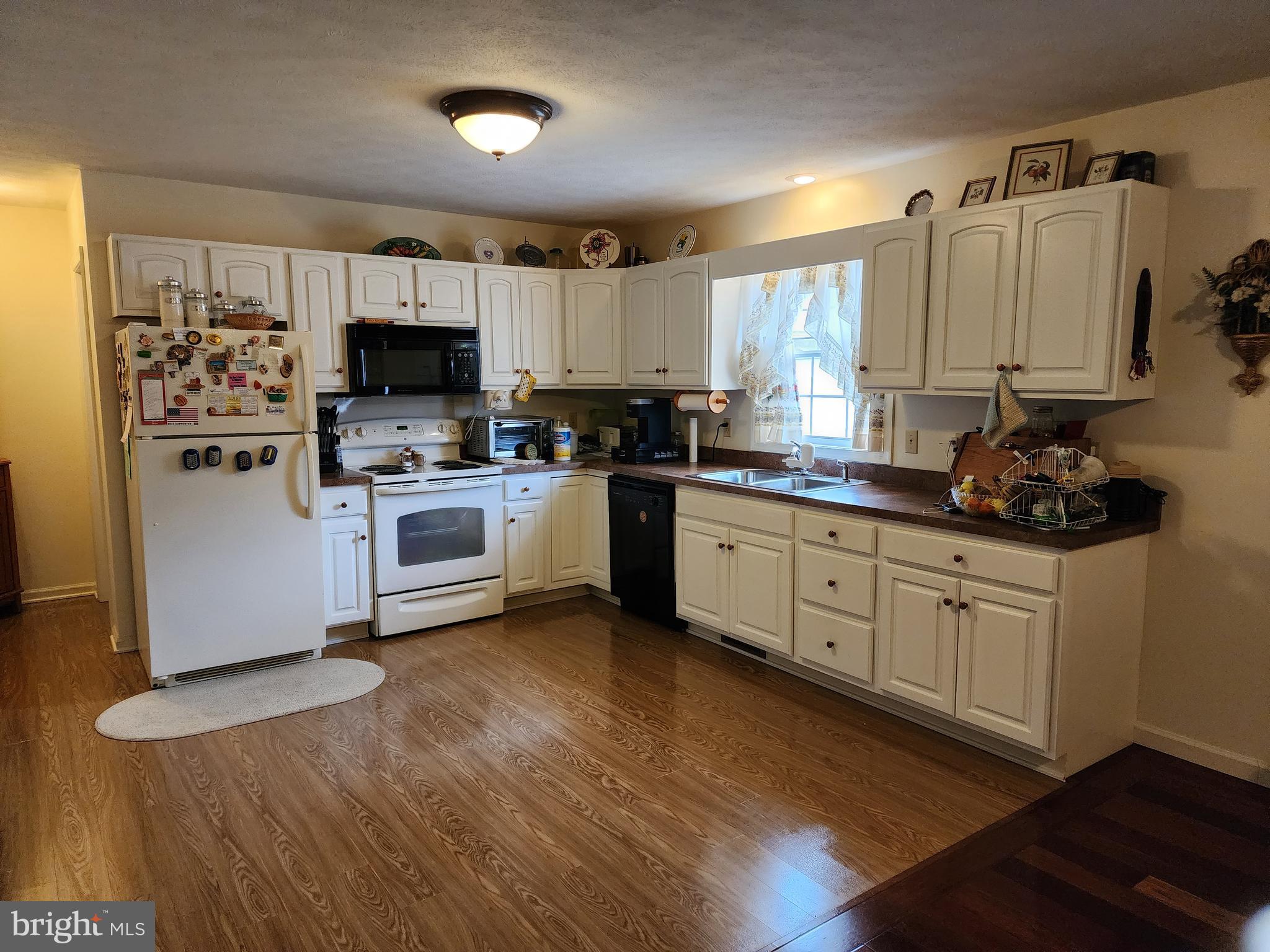 5290 Winchester Grade Road Berkeley Springs, WV 25411 - Photo 8 of 66 Kitchen