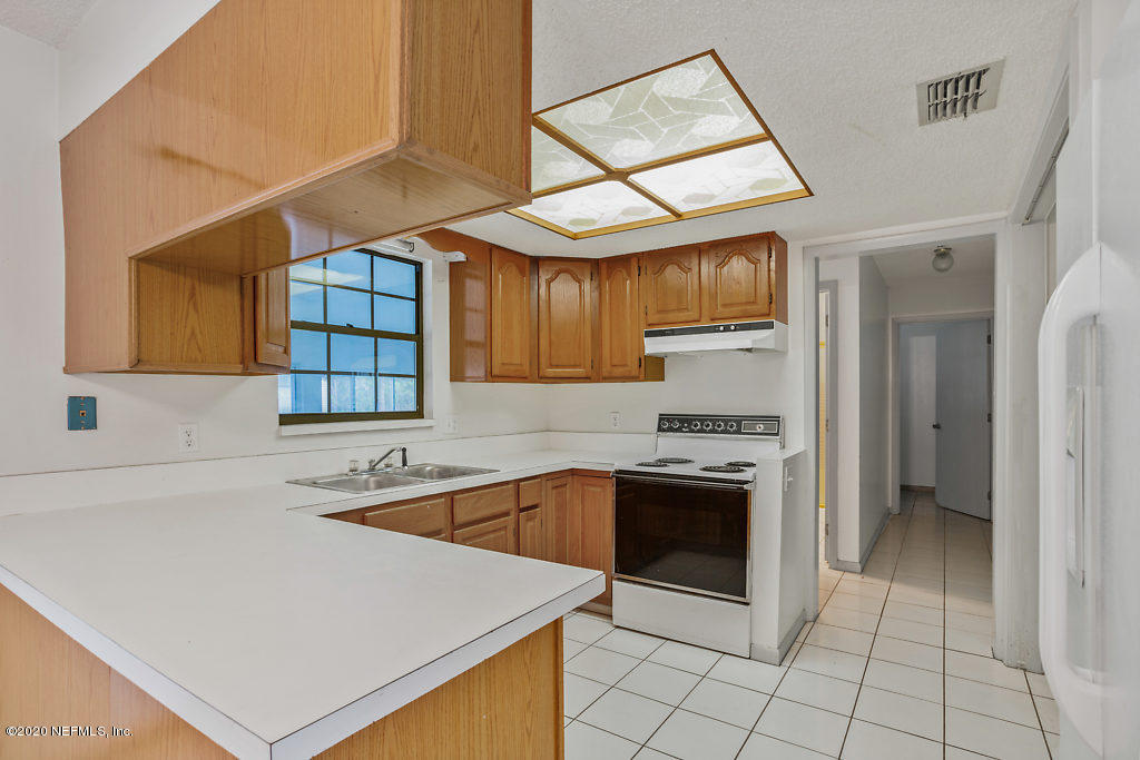 5867 George Hodges Road Macclenny, FL 32063 - Photo 17 of 44 kitchen