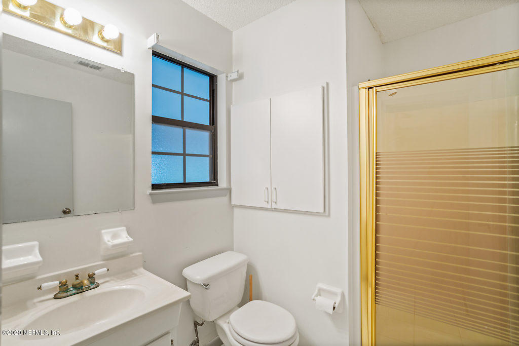 5867 George Hodges Road Macclenny, FL 32063 - Photo 21 of 44 bathroom