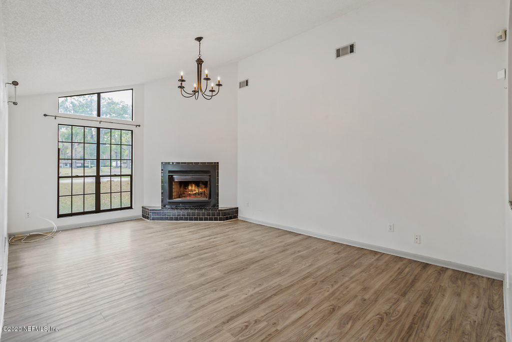5867 George Hodges Road Macclenny, FL 32063 - Photo 5 of 44 Living Arear