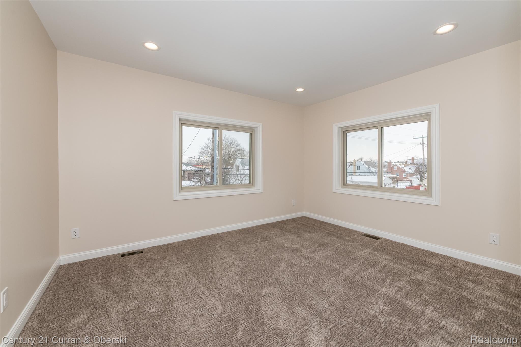 7448 Coleman Street Dearborn, MI 48126 - Photo 59 of 66 DSC_6149.jpg