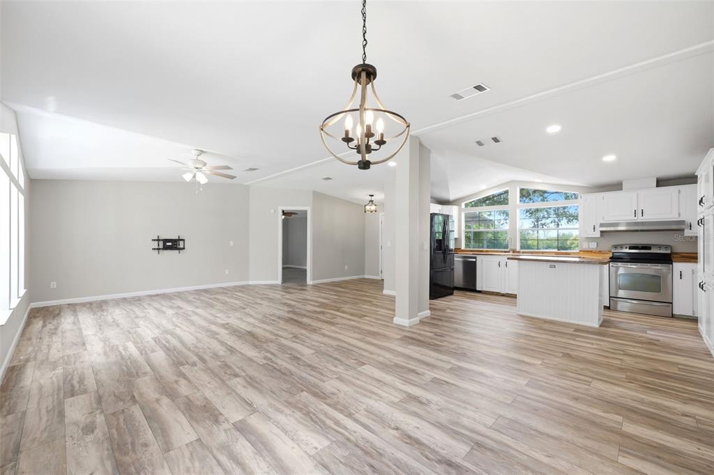 8606 Boyt Road Zephyrhills, FL 33540 - Photo 19 of 85