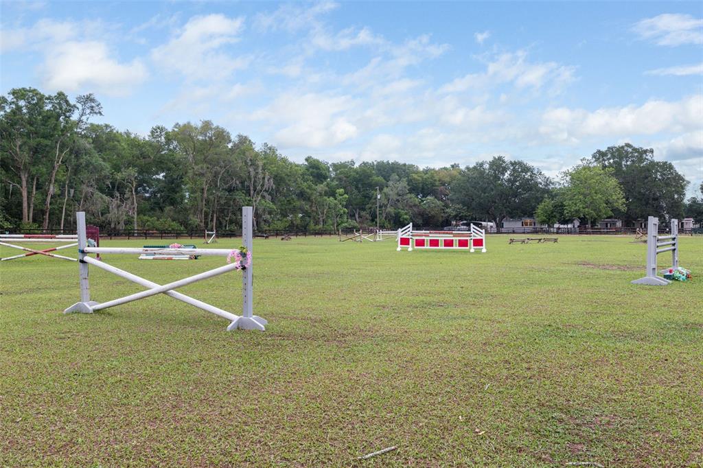 8606 Boyt Road Zephyrhills, FL 33540 - Photo 5 of 85