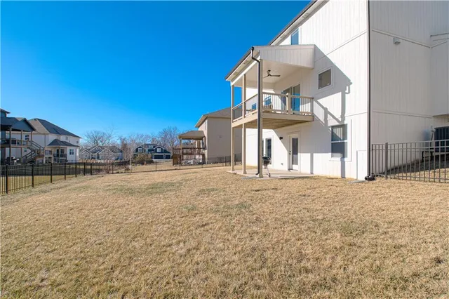 $630,000 | 1829 Green Meadow Drive, Liberty, MO 64068