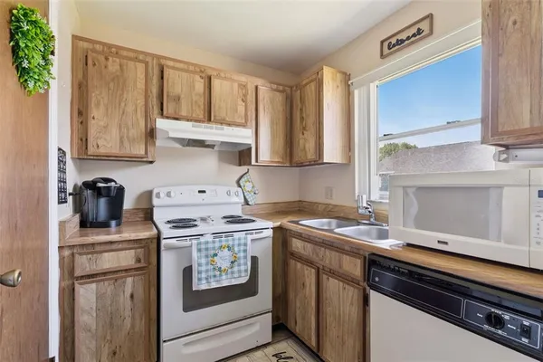 $149,900 | 4202 Pershing Pointe Place, Unit 7, Orlando, FL 32822
