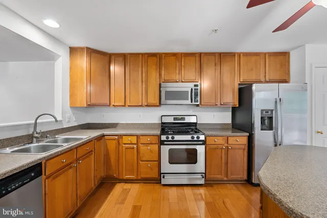 $2,900 | 8103 Pennington Drive, Laurel, MD 20724