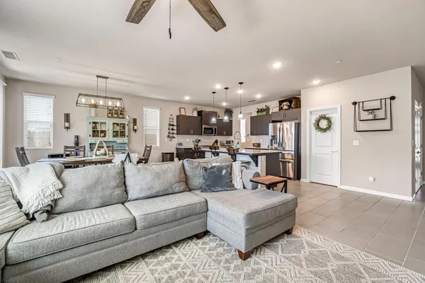 $495,000 | 4158 Buckingham Avenue, Clovis, CA 93619