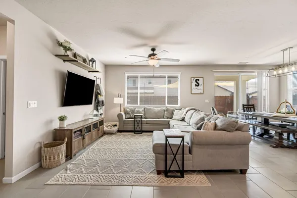 $495,000 | 4158 Buckingham Avenue, Clovis, CA 93619