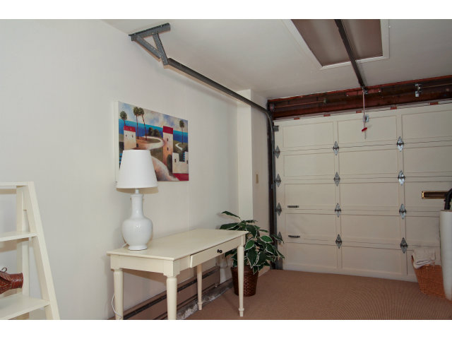 342 Willow Road Menlo Park, CA 94025 - Photo 13 of 15