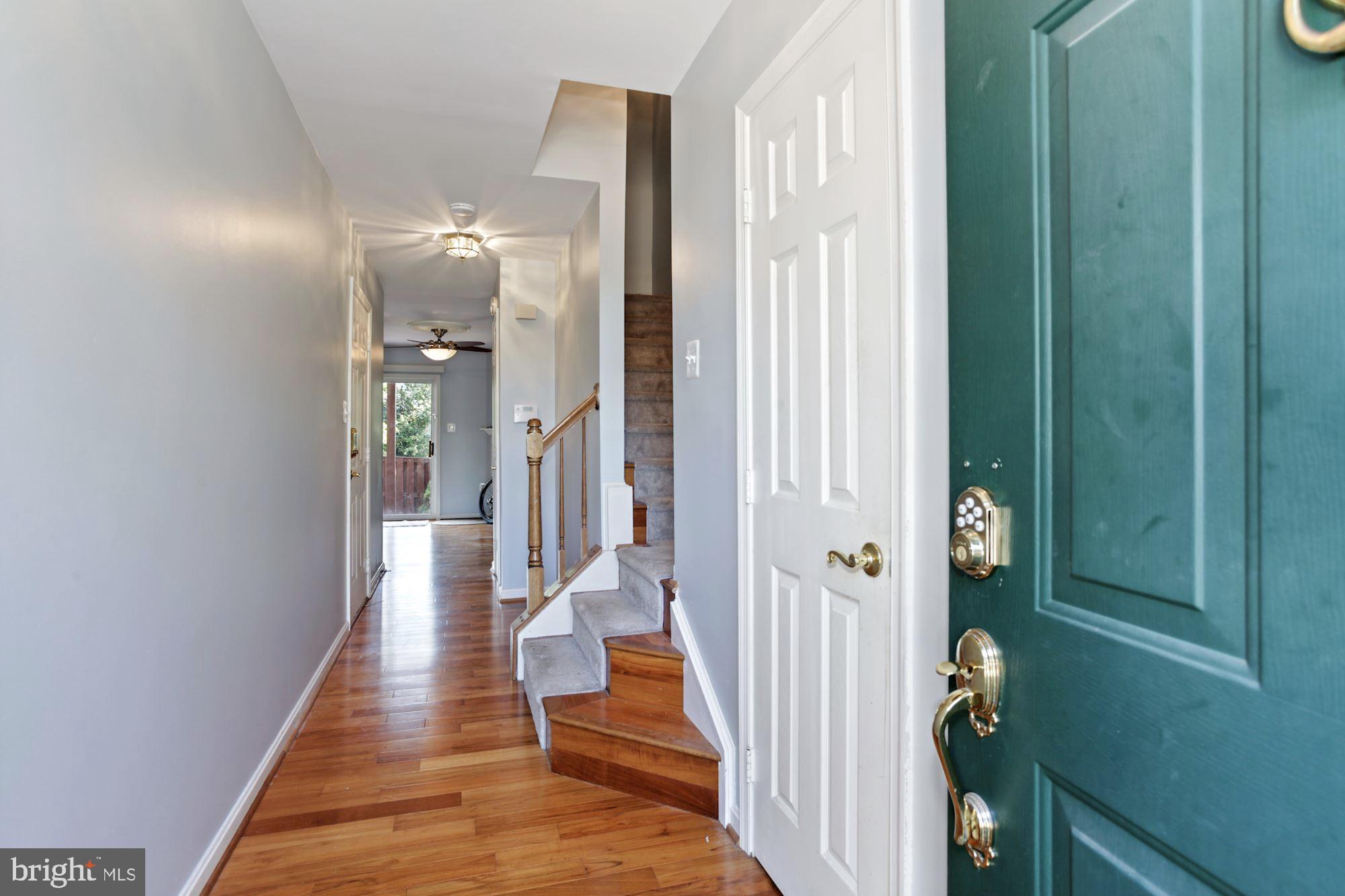 8224 Bates Road Lorton, VA 22079 - Photo 2 of 31 Gallery Image 2