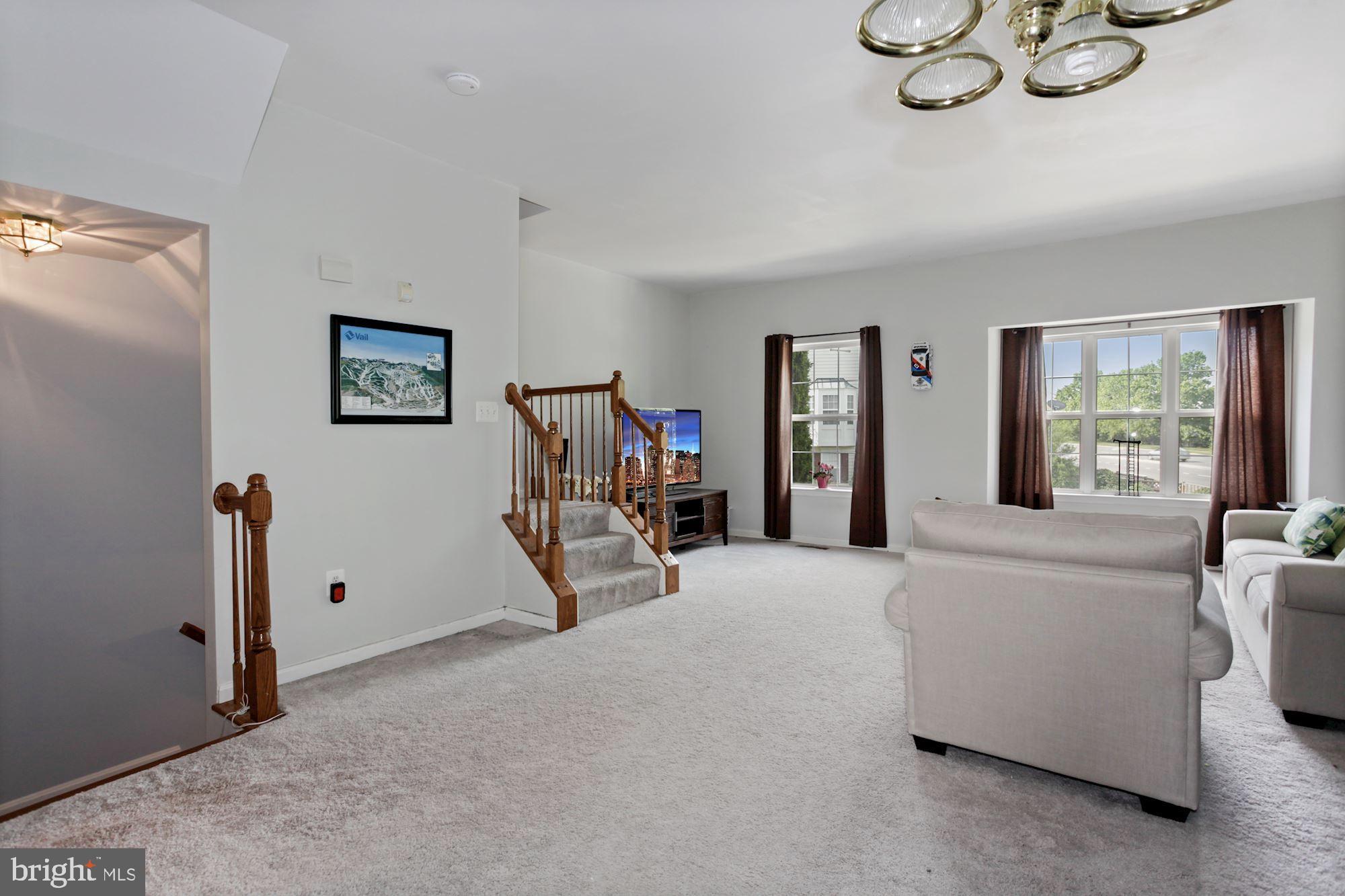 8224 Bates Road Lorton, VA 22079 - Photo 5 of 31 Gallery Image 5