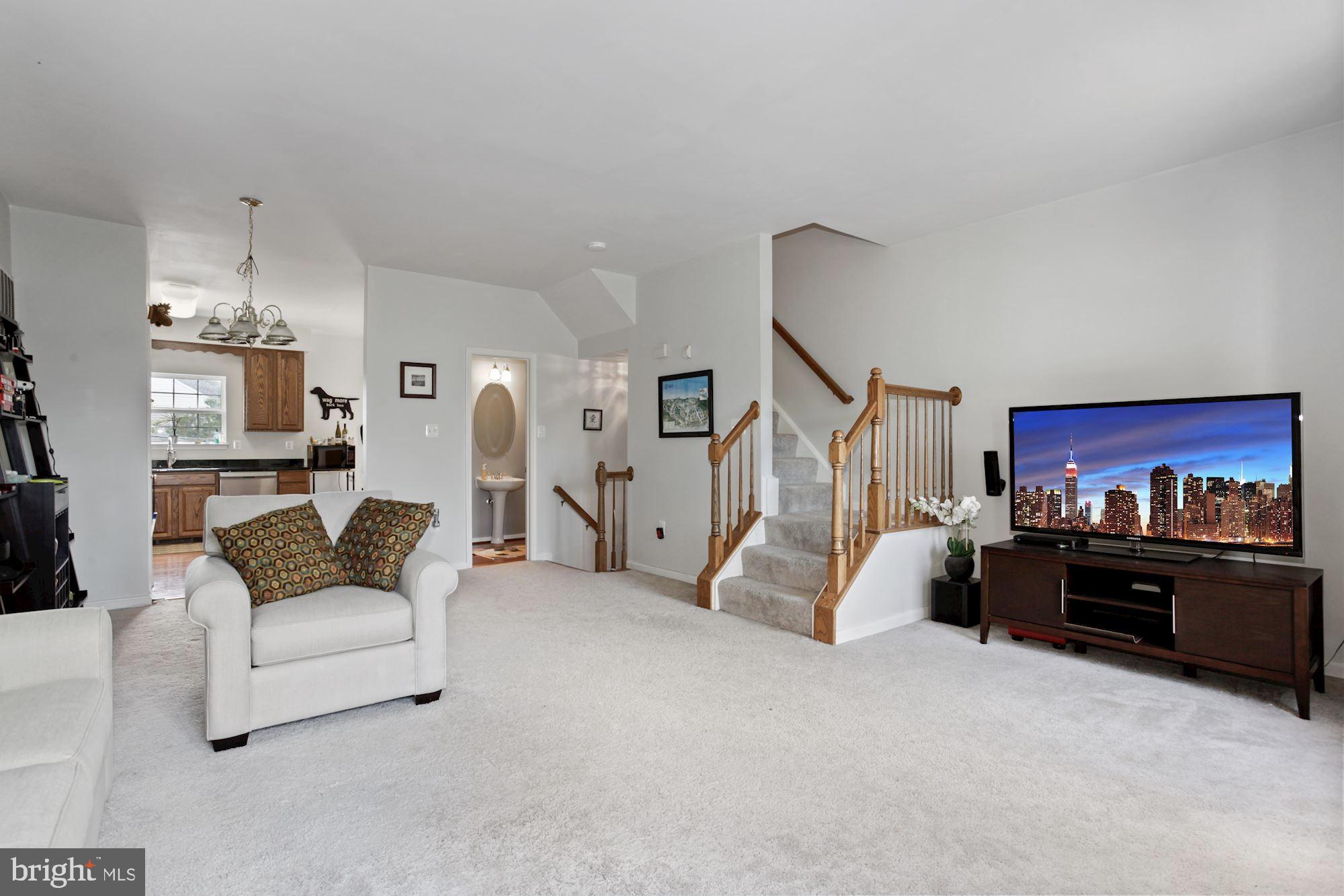 8224 Bates Road Lorton, VA 22079 - Photo 9 of 31 Gallery Image 9