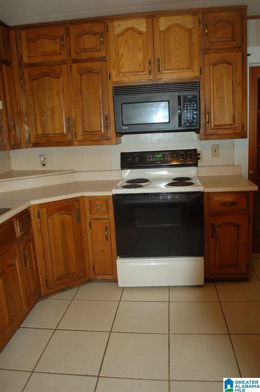 9950 Corner School Road Warrior, AL 35180 - Photo 15 of 20
