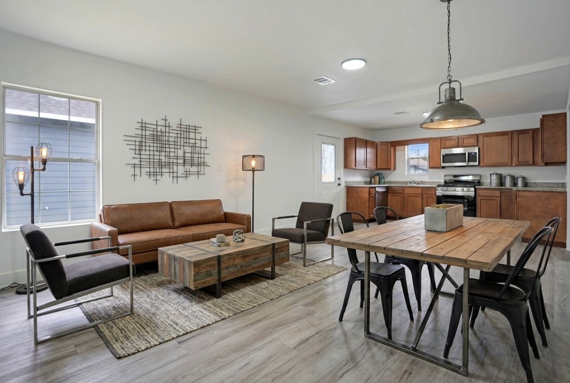 8505 Denby Street Houston, TX 77012 - Photo 5 of 15