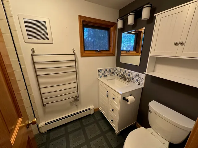 $595,000 | 948 Strafford Road, Barrington, NH 03825