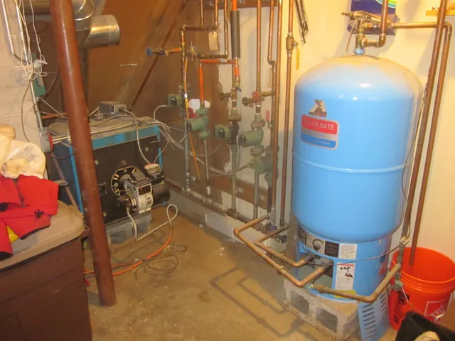 $595,000 | 948 Strafford Road, Barrington, NH 03825