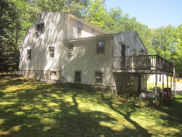$595,000 | 948 Strafford Road, Barrington, NH 03825