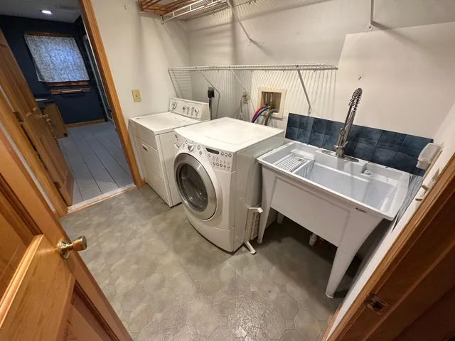 $595,000 | 948 Strafford Road, Barrington, NH 03825