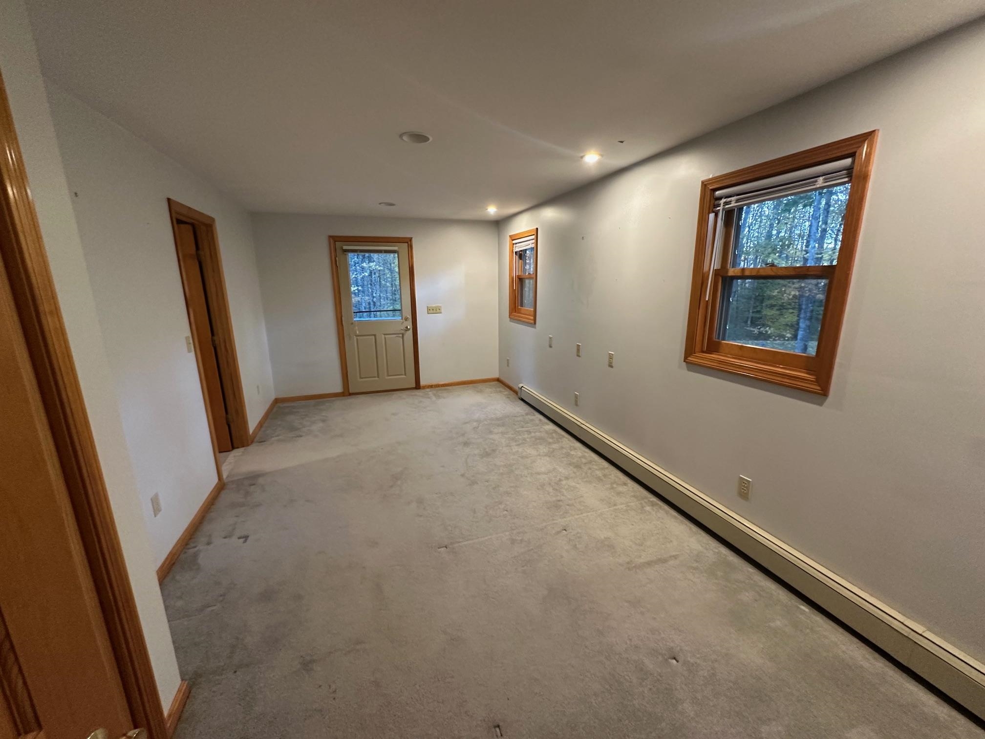 948 Strafford Road Barrington, NH 03825 - Photo 10 of 39 Gallery Image 10