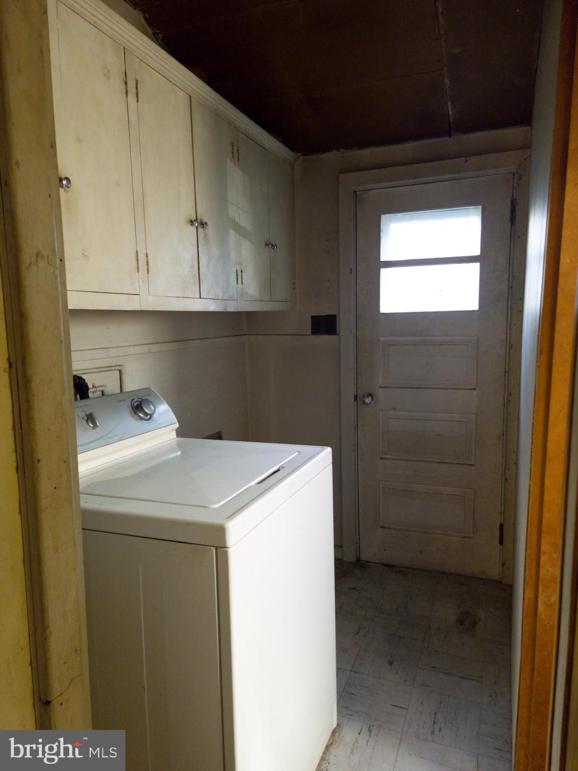 1831 Rudy Road Harrisburg, PA 17104 - Photo 14 of 42 Gallery Image 14
