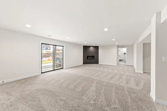 $900,000 | 1424 White Deer Trail, Waukesha, WI 53189