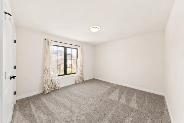 $900,000 | 1424 White Deer Trail, Waukesha, WI 53189