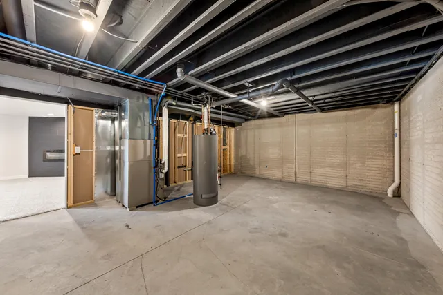 $900,000 | 1424 White Deer Trail, Waukesha, WI 53189