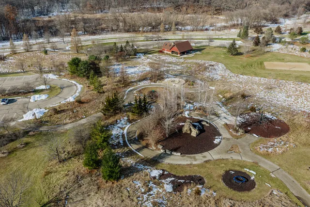 $900,000 | 1424 White Deer Trail, Waukesha, WI 53189