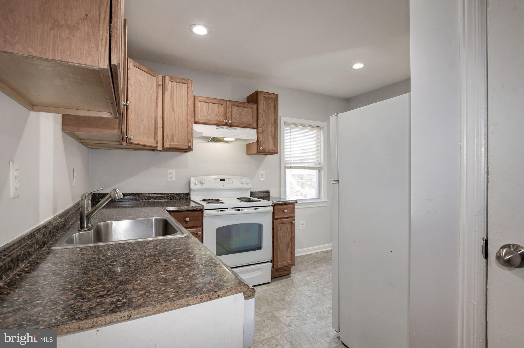 11611 Dewey Road Silver Spring, MD 20906 - Photo 21 of 45 Kitchen
