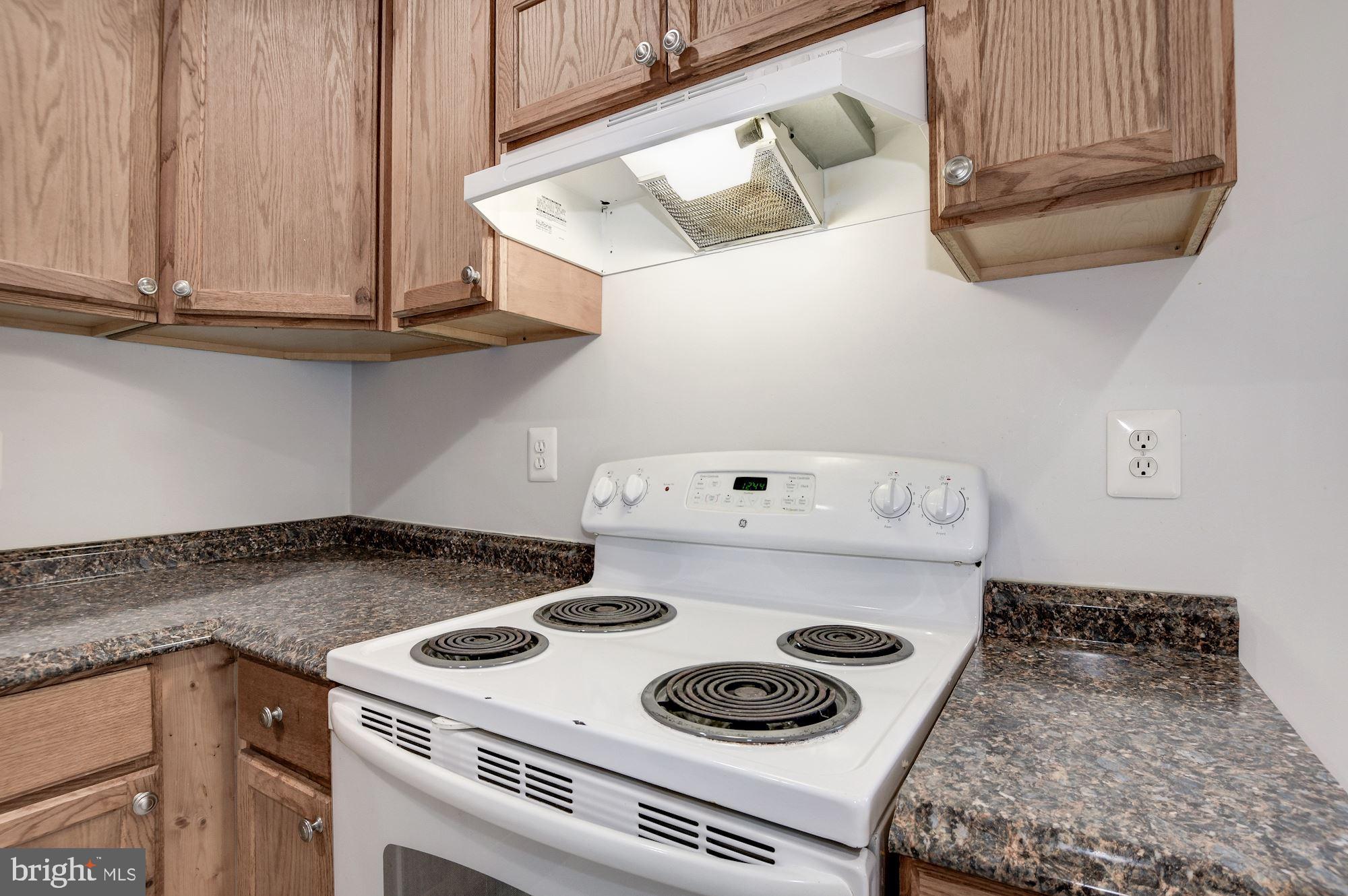 11611 Dewey Road Silver Spring, MD 20906 - Photo 22 of 45 Kitchen