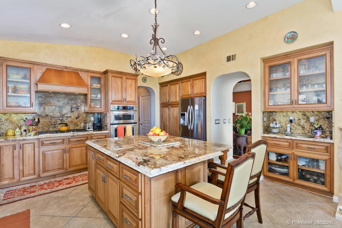6629 Remsen Court Carlsbad, CA 92011 - Photo 7 of 25