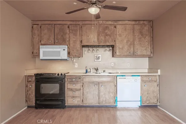 $169,900 | 12410 Lakeview Drive, Clearlake Oaks, CA 95423