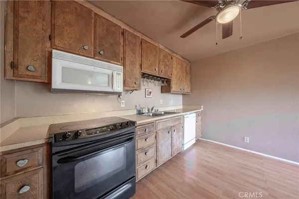 $169,900 | 12410 Lakeview Drive, Clearlake Oaks, CA 95423