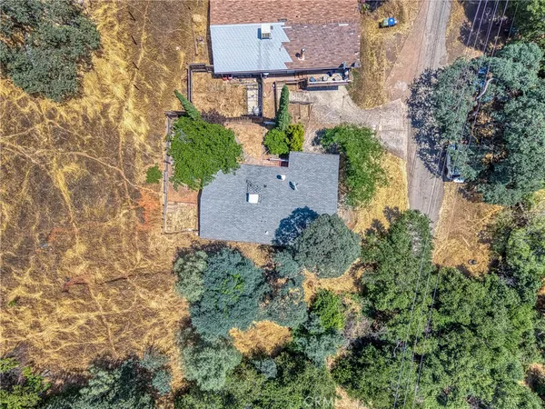 $169,900 | 12410 Lakeview Drive, Clearlake Oaks, CA 95423