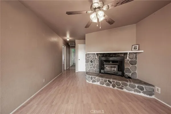 $169,900 | 12410 Lakeview Drive, Clearlake Oaks, CA 95423