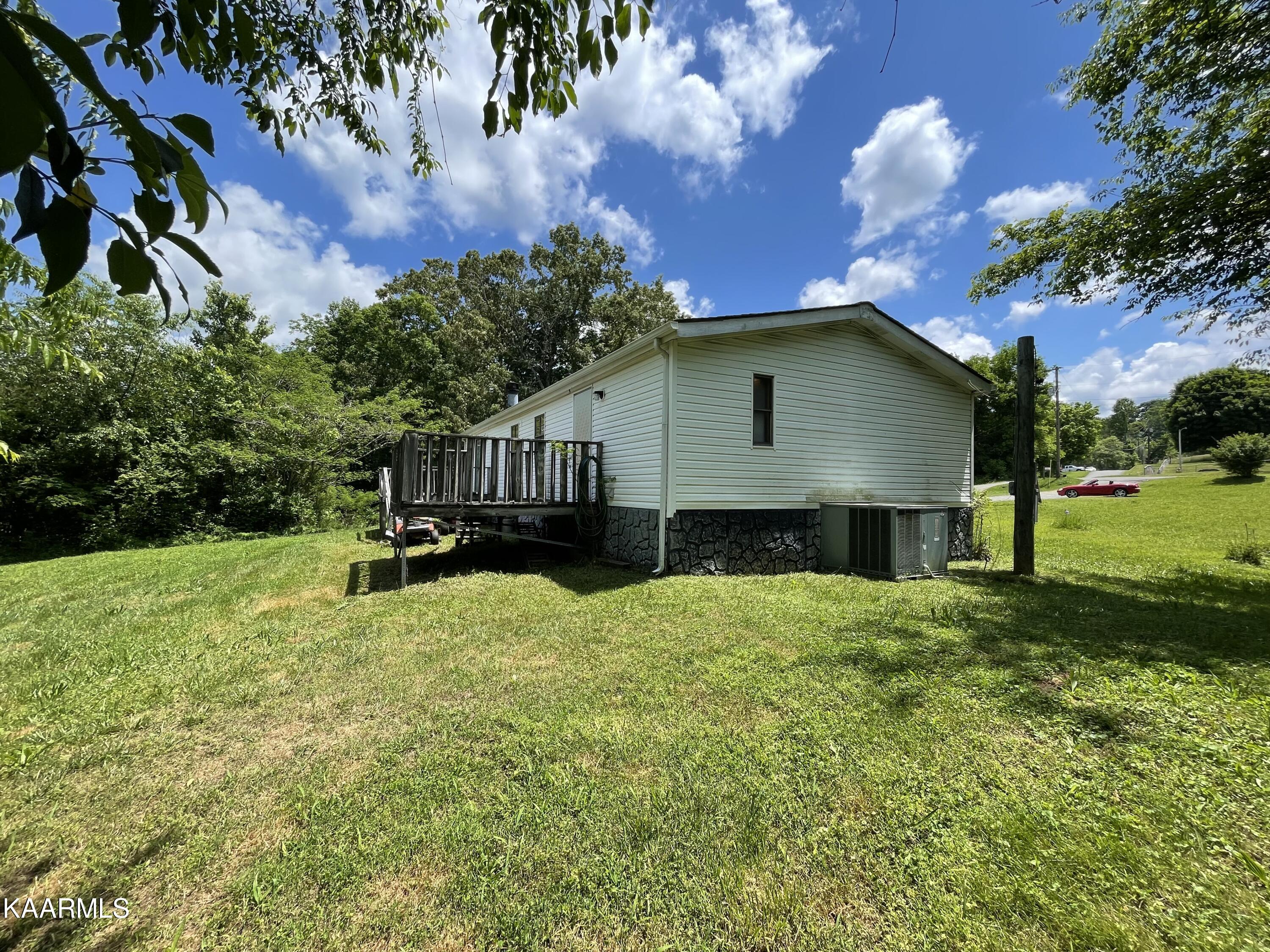 8636 Greenwell Road Powell, TN 37849 - Photo 27 of 27 IMG_2940