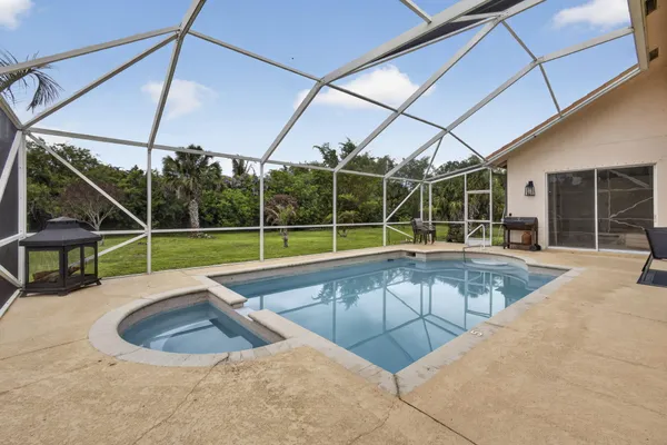 $1,099,000 | 15373 98th Trail North, Jupiter Farms, FL 33478