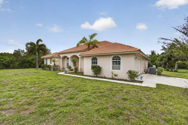 $1,099,000 | 15373 98th Trail North, Jupiter Farms, FL 33478