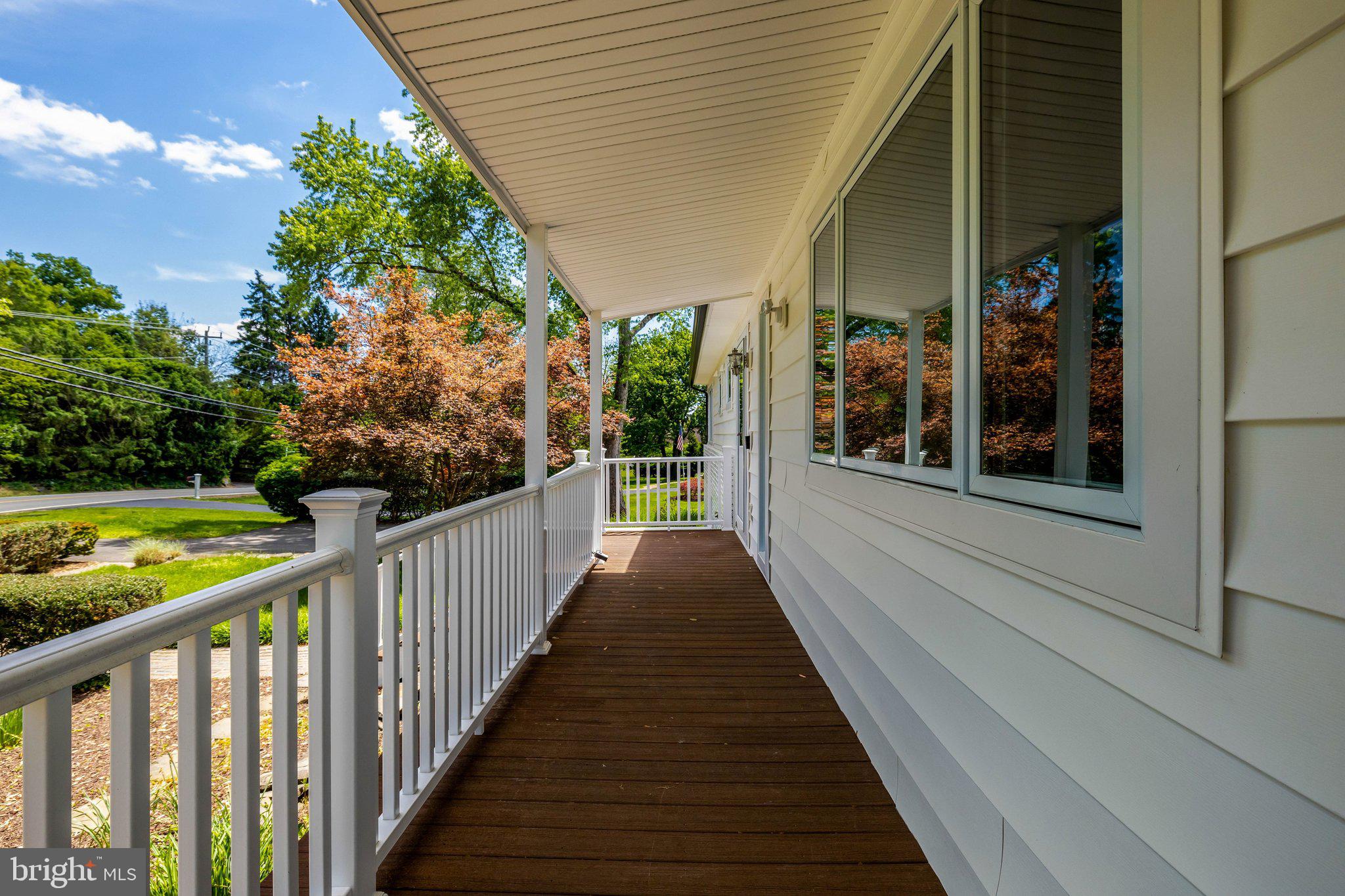 822 Walker Road Great Falls, VA 22066 - Photo 12 of 15